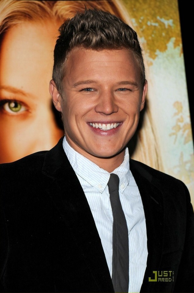 Christopher Egan Fotoğrafı