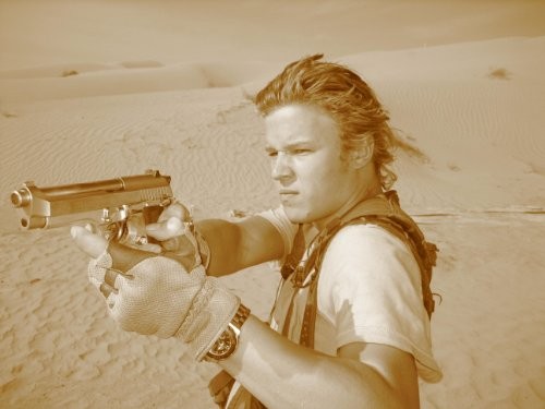 Christopher Egan fotoğrafı