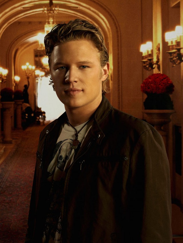 Christopher Egan fotoğrafı