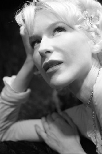 Penny Balfour fotoğrafı