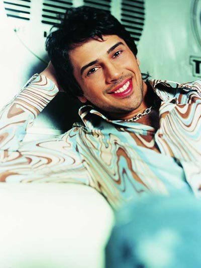 Emre Altuğ Fotoğrafı