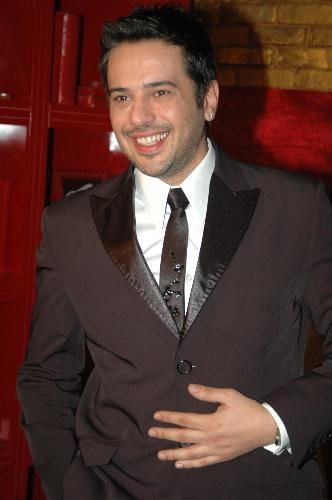 Emre Altuğ Fotoğrafı