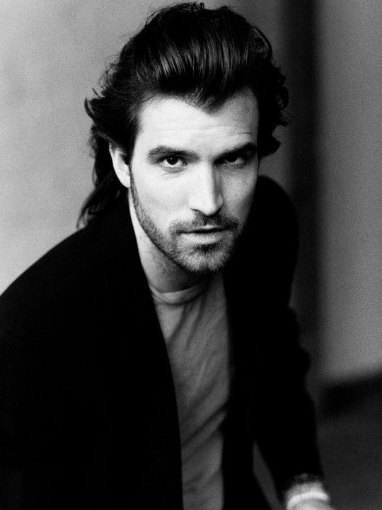 Aaron Mathias fotoğrafı