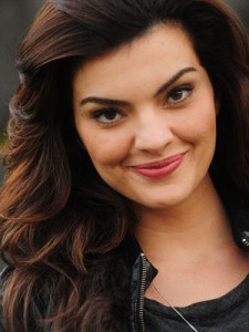 Mayana Neiva fotoğrafı