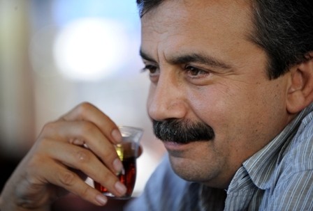 Sırrı Süreyya Önder Fotoğrafı