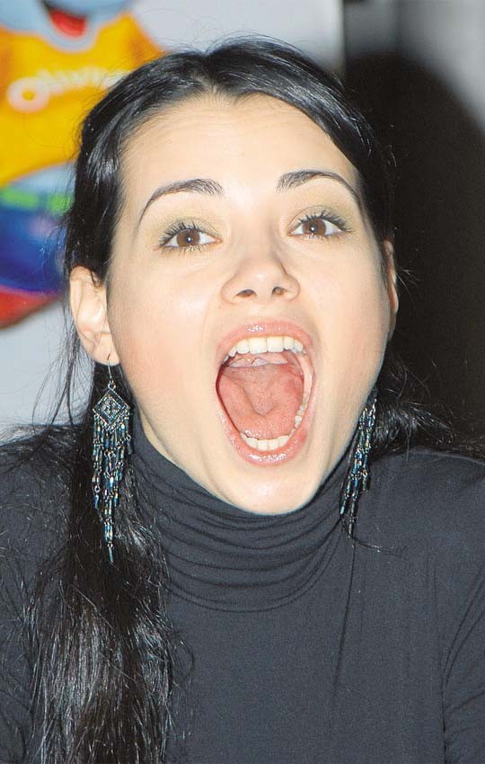 Özgü Namal Fotoğrafı