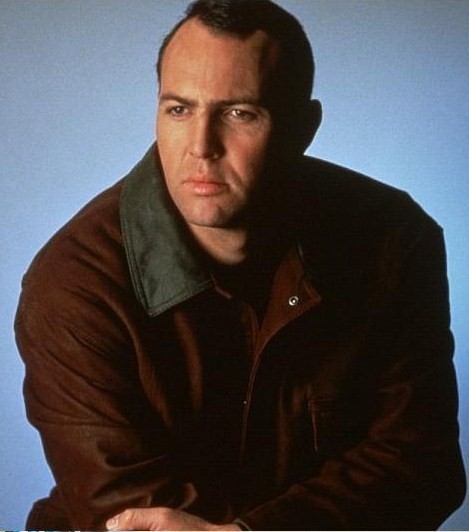 Arnold Vosloo fotoğrafı