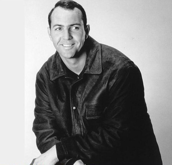 Arnold Vosloo fotoğrafı