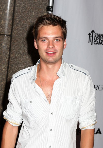 Sebastian Stan Fotoğrafı