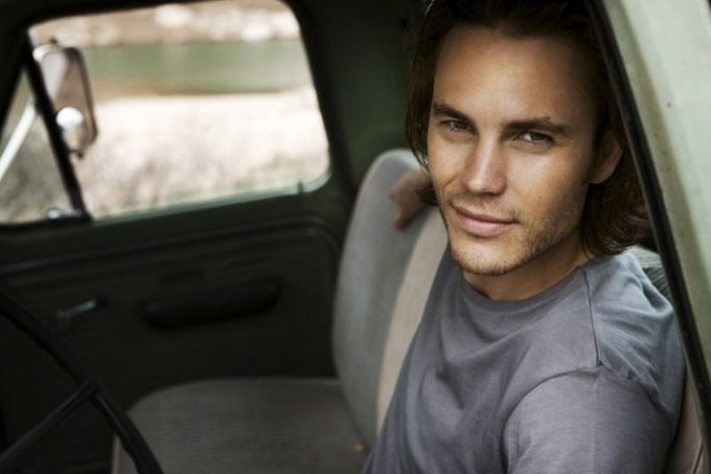 Taylor Kitsch fotoğrafı