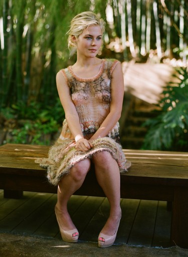 Rachael Taylor Fotoğrafı