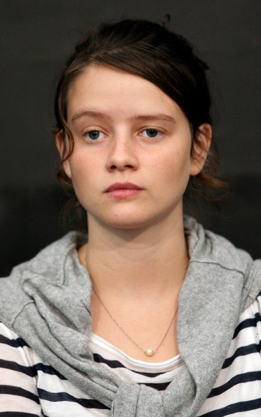 Pauline Etienne Fotoğrafı