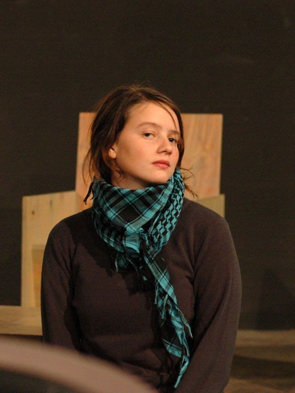 Pauline Etienne fotoğrafı