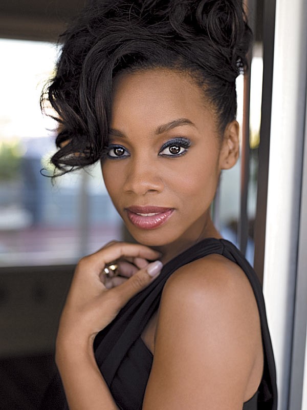 Anika Noni Rose Fotoğrafı