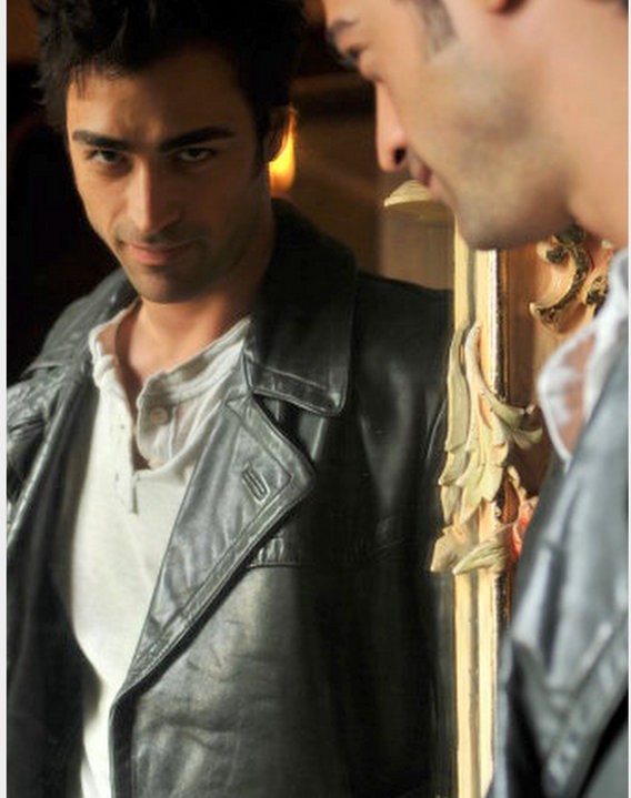 Sarp Levendoğlu Fotoğrafı