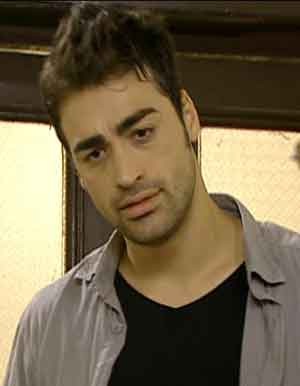 Sarp Levendoğlu fotoğrafı