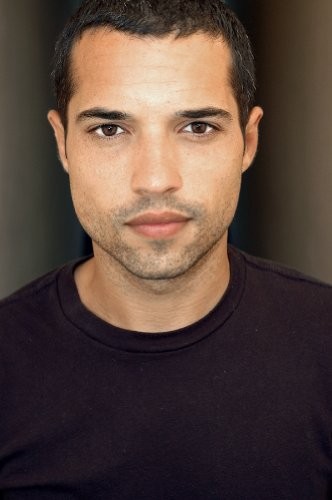 Alex Loynaz fotoğrafı