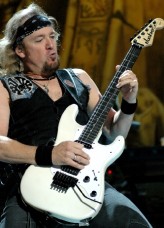 Adrian Smith fotoğrafı
