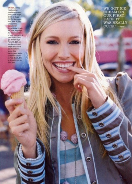 Katie Cassidy Fotoğrafı