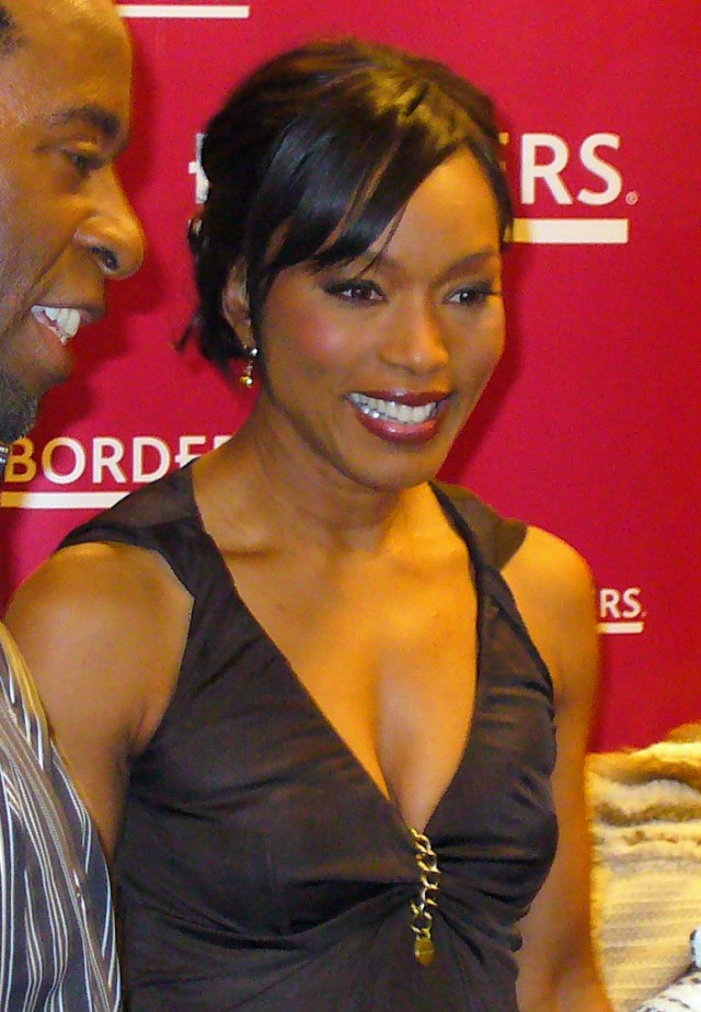 Angela Bassett Fotoğrafı