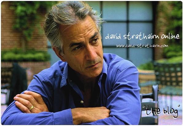 David Strathairn Fotoğrafı