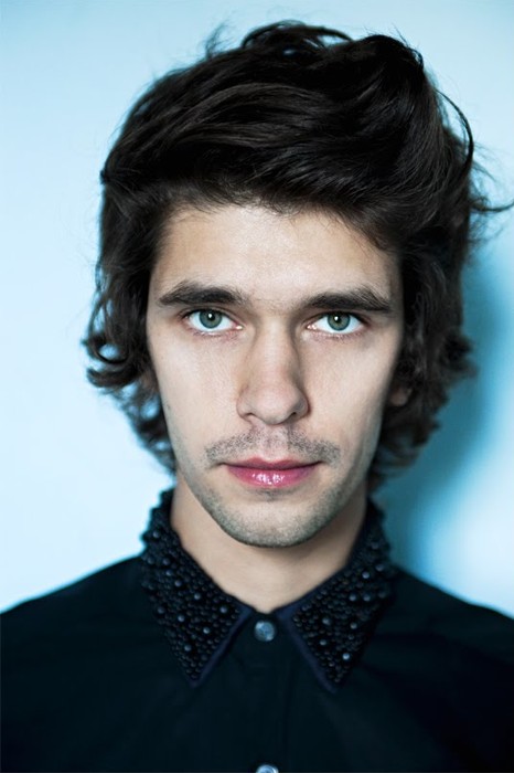 Ben Whishaw Fotoğrafı