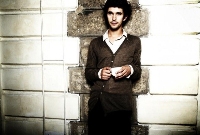 Ben Whishaw Fotoğrafı
