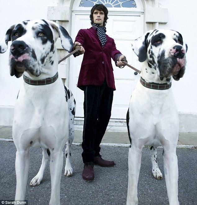 Ben Whishaw Fotoğrafı