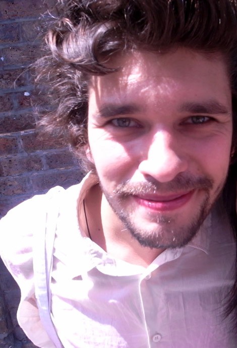 Ben Whishaw Fotoğrafı