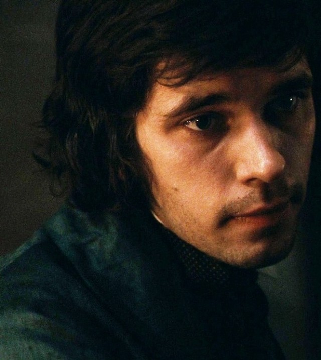 Ben Whishaw Fotoğrafı