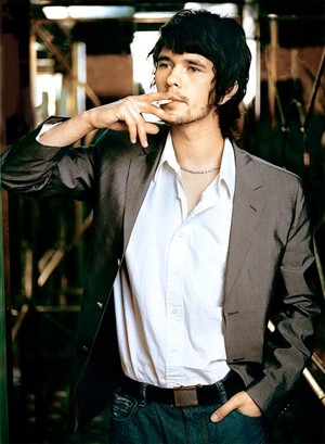 Ben Whishaw Fotoğrafı
