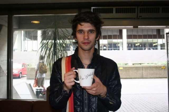 Ben Whishaw Fotoğrafı
