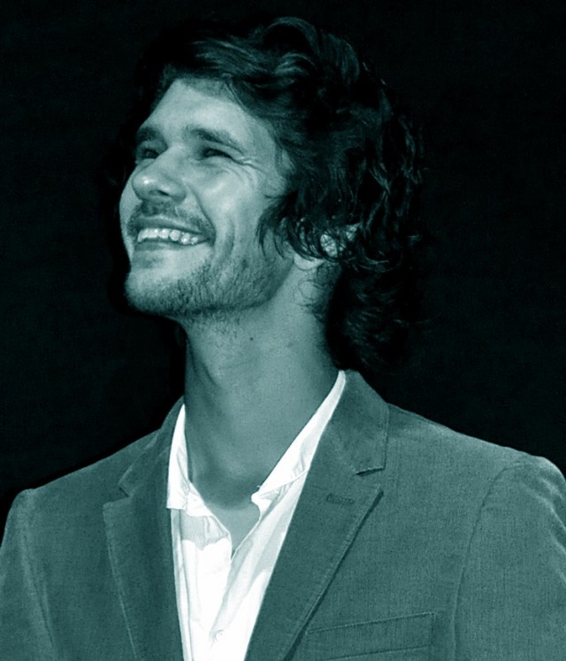Ben Whishaw Fotoğrafı