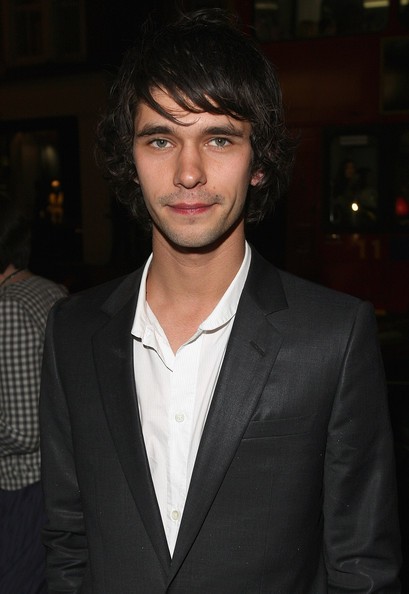 Ben Whishaw Fotoğrafı