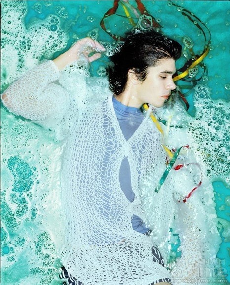 Ben Whishaw Fotoğrafı