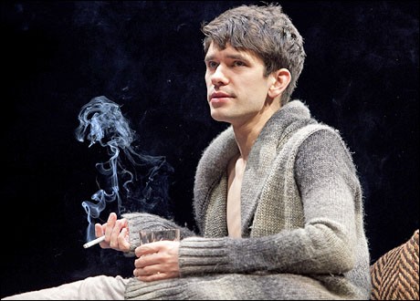 Ben Whishaw Fotoğrafı