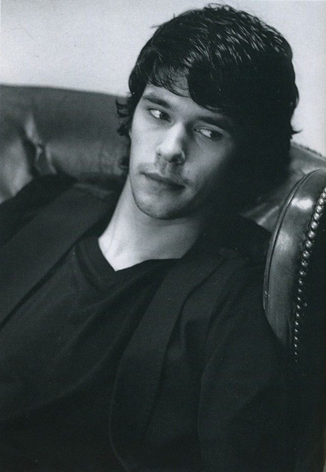 Ben Whishaw Fotoğrafı