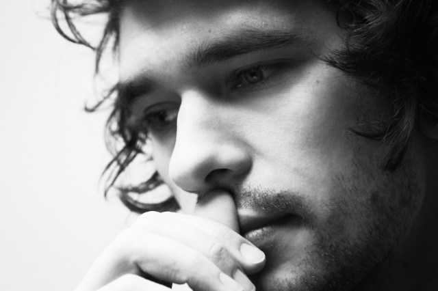 Ben Whishaw Fotoğrafı