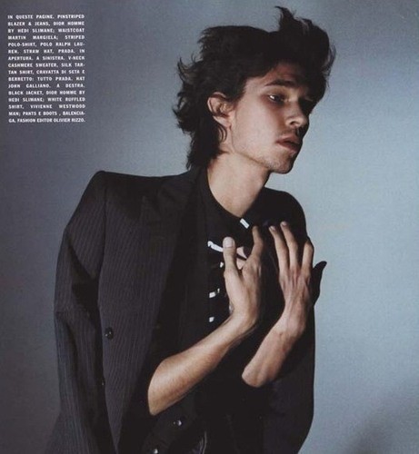 Ben Whishaw Fotoğrafı