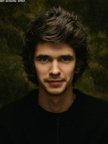 Ben Whishaw Fotoğrafı