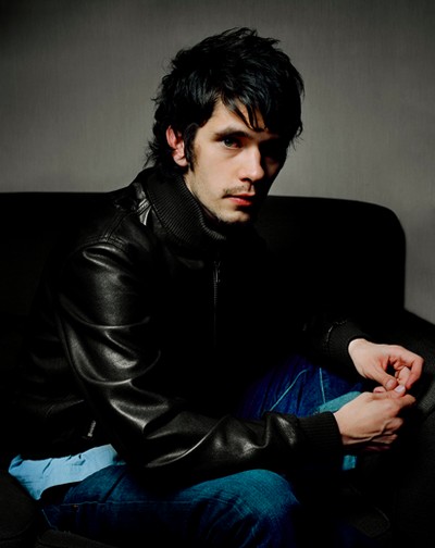 Ben Whishaw Fotoğrafı