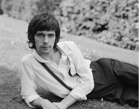 Ben Whishaw Fotoğrafı