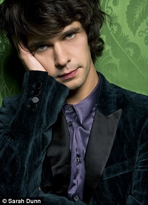 Ben Whishaw Fotoğrafı