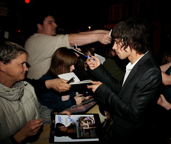 Ben Whishaw Fotoğrafı
