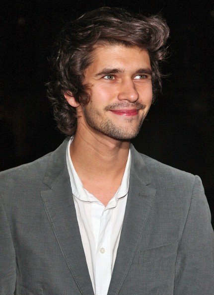 Ben Whishaw Fotoğrafı