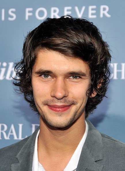 Ben Whishaw Fotoğrafı