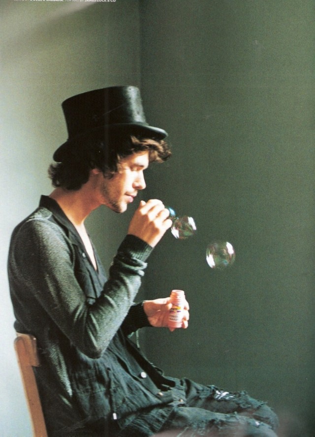 Ben Whishaw Fotoğrafı