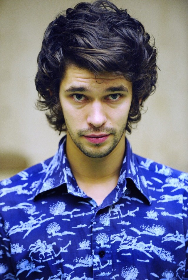 Ben Whishaw Fotoğrafı