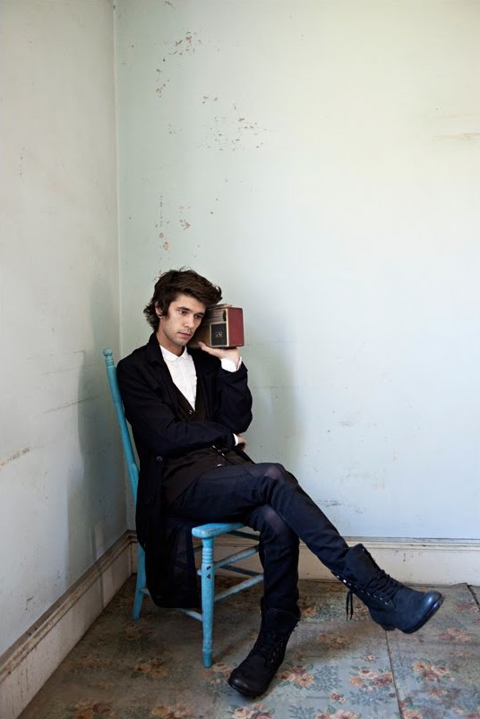 Ben Whishaw Fotoğrafı
