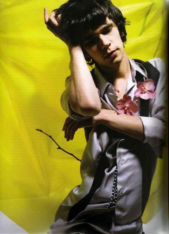 Ben Whishaw Fotoğrafı